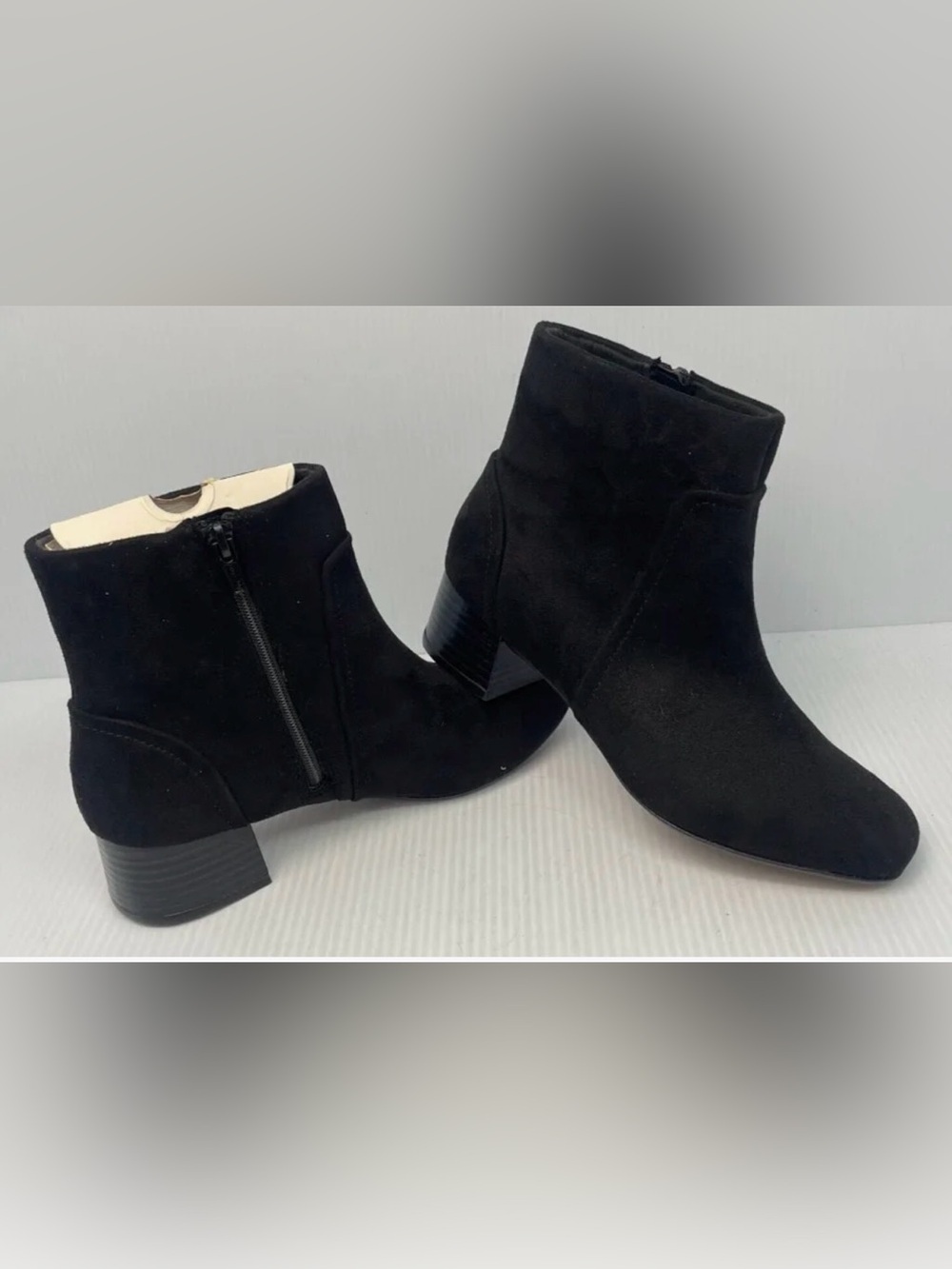 Women’s Clark’s Black Suede Chunky Heel Ankle Boots size 7 Marilyn Boots NEW